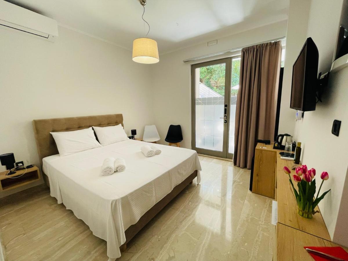 Xenios Suites Ligourio Esterno foto
